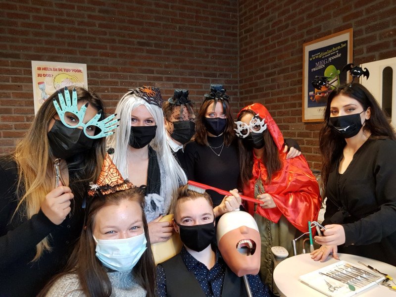 2020-10-30 7TA Halloween -1-.jpg