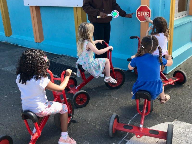 2022-06-17 5VZ kleuters en verkeer -1-.jpeg