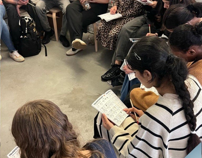 2025-04-28 2 Spectrum -1-.jpg