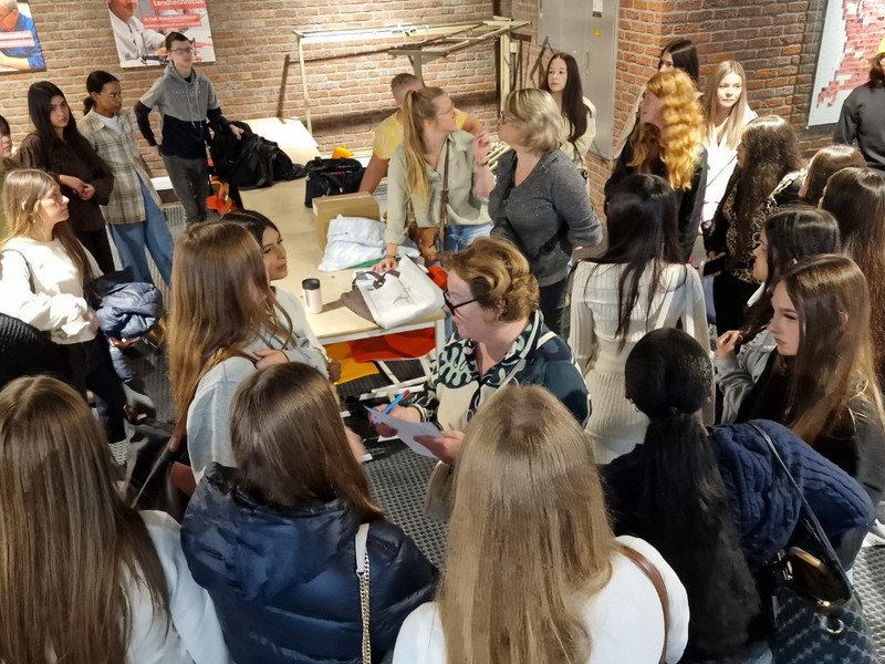 2025-09 Vesalius eerste schooldag -3-.jpg