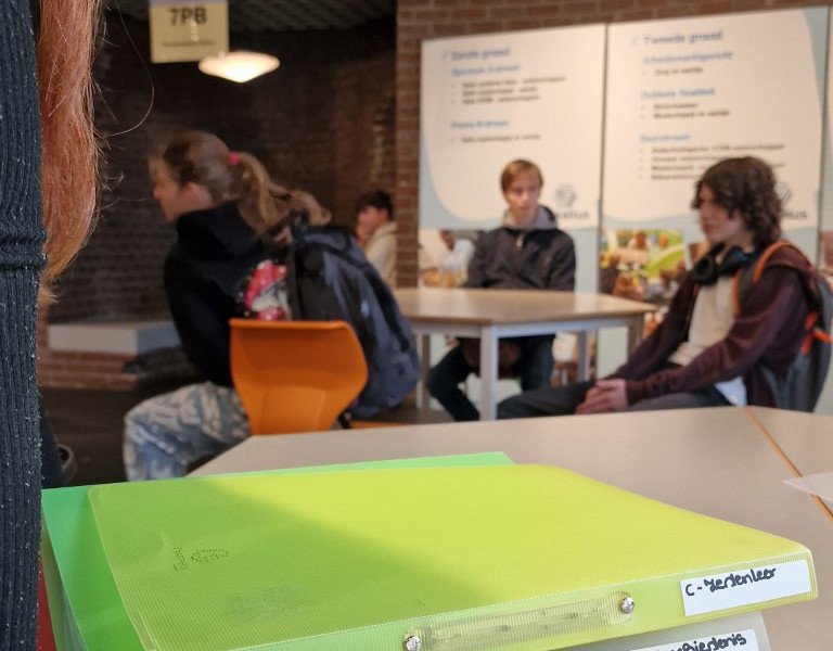 2025-09 Vesalius eerste schooldag -14-.jpg