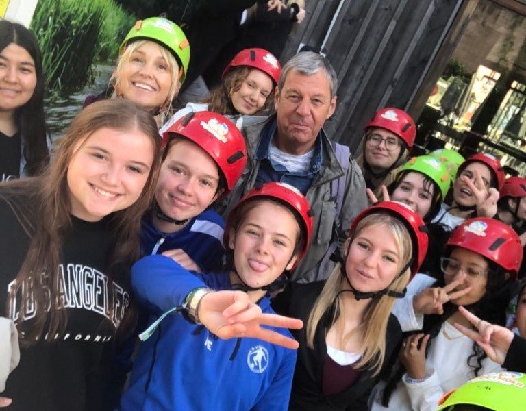 2025-09 Vesalius teambuilding -2--1.jpg