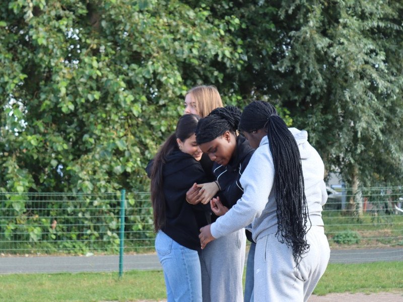 2025-09 Vesalius teambuilding -19-.JPG