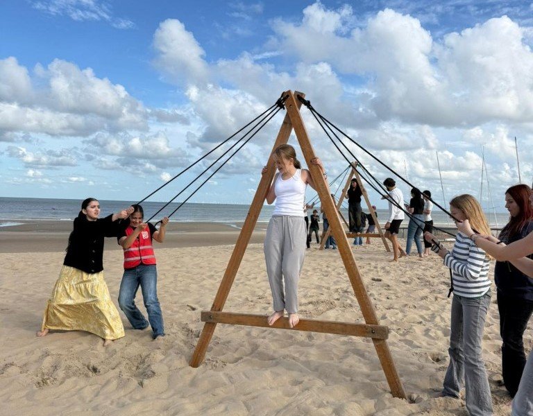 2025-09 Vesalius teambuilding -80-.jpg