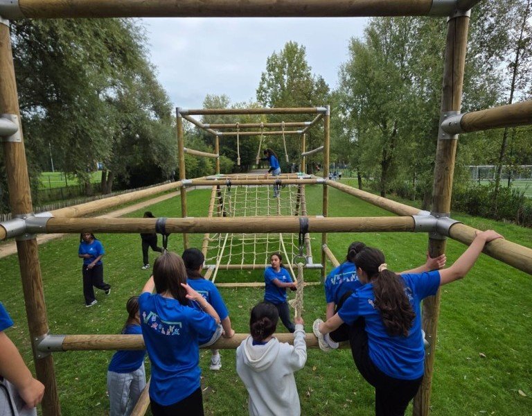 2025-09-24 3GOE  -5-.jpg