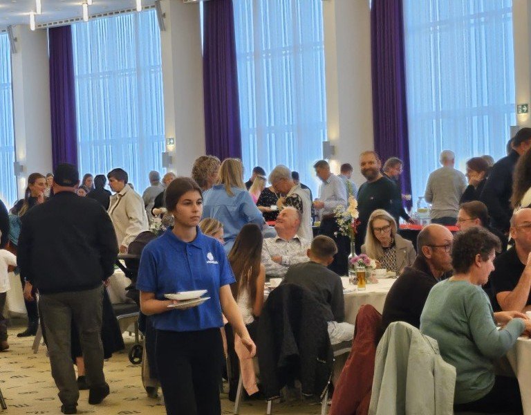 2025-10-19 5 6 AS -6-.jpg