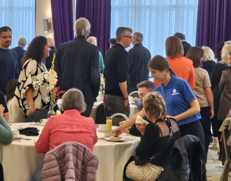 2025-10-19 5 6 AS -5-.jpg