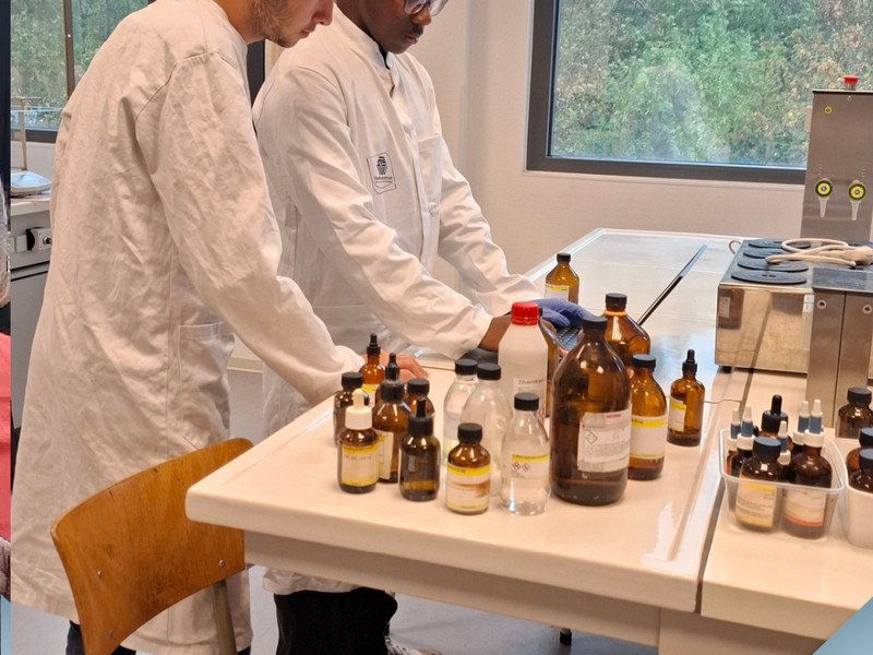 2025-10-21 5BCT labo -1-.jpg