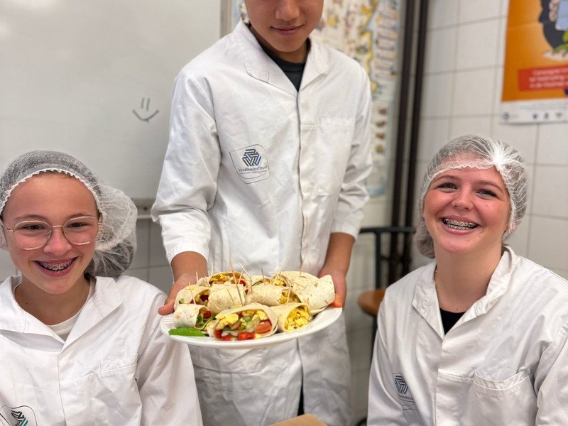 2025-11-24 2 Spectrum -5-.jpg