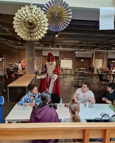 2025-11-28 opening funtainzaal -4-.jpg