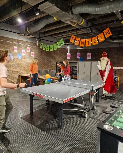 2025-11-28 opening funtainzaal -9-.jpg