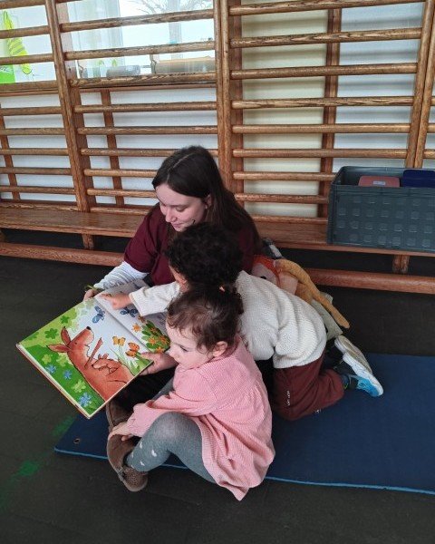 2025-12 4MW voorlezen -9-.jpg