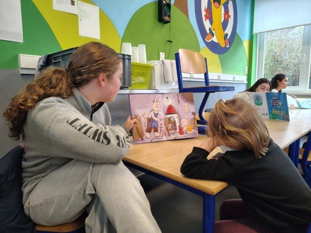 2025-12 4MW voorlezen -14-.jpg