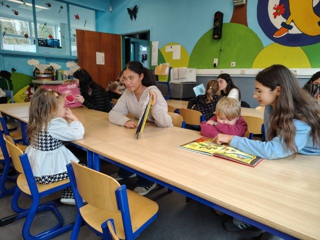 2025-12 4MW voorlezen -15-.jpg