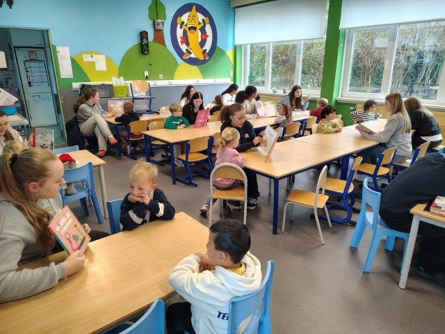 2025-12 4MW voorlezen -13-.jpg