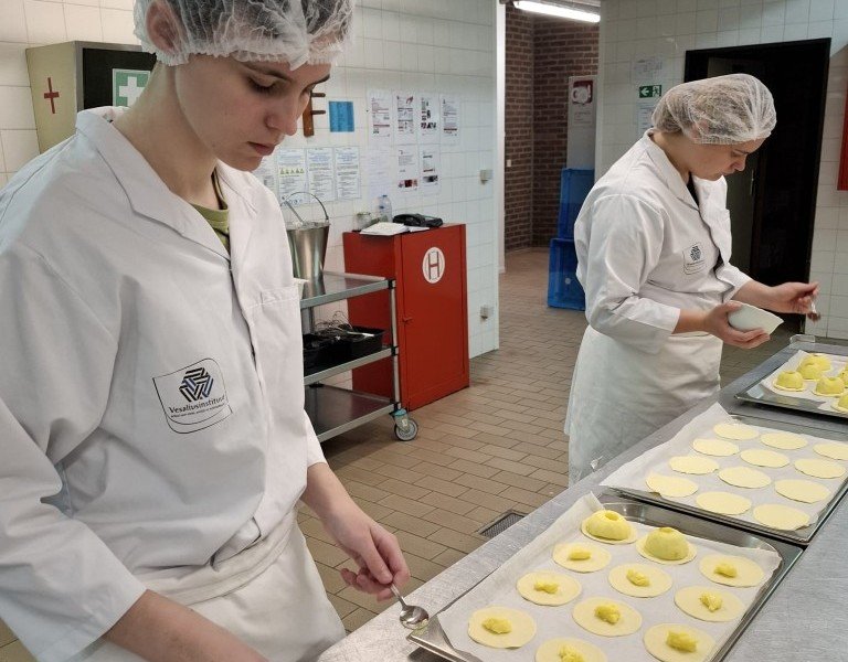 2025-12-15  5AS -19-.jpg