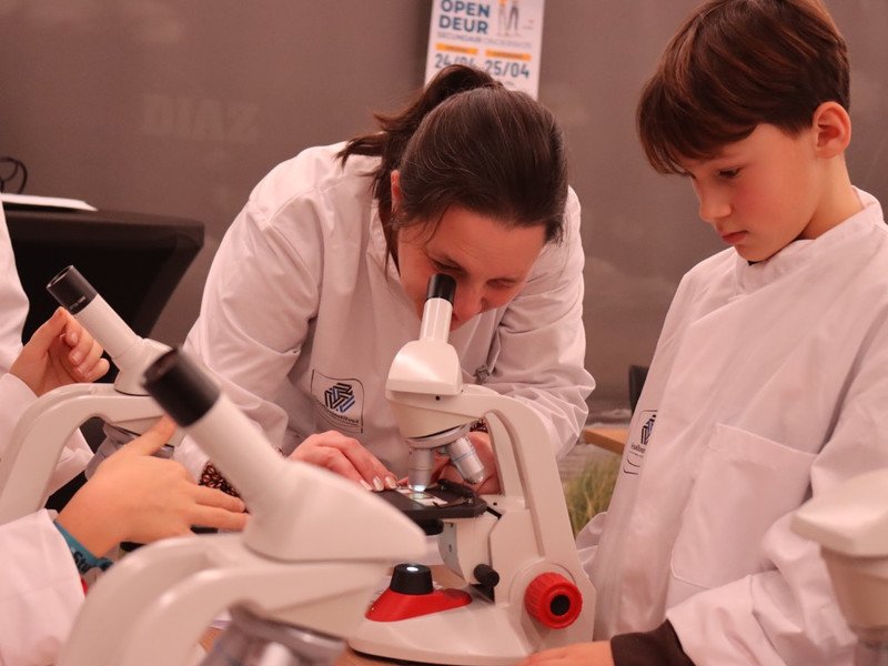 2026-01-28 Scholenbeurs Vesalius -27-.jpg