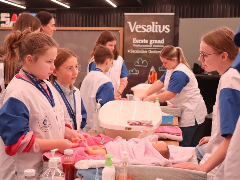 2026-01-28 Scholenbeurs Vesalius -33-.jpg