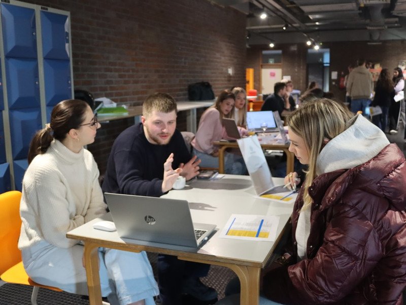 2026-01-30 Beroepenbeurs Vesalius -61-.jpg