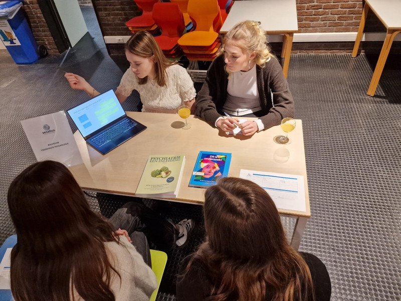 2026-01-30 Beroepenbeurs Vesalius -12-.jpg