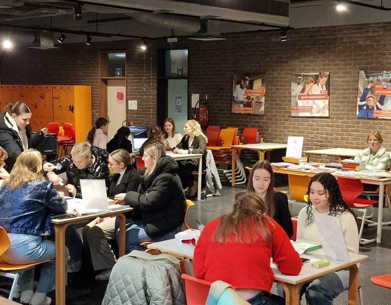 2026-01-30 Beroepenbeurs Vesalius -39-.jpg