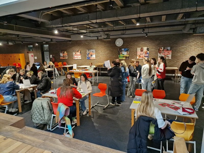 2026-01-30 Beroepenbeurs Vesalius -38-.jpg