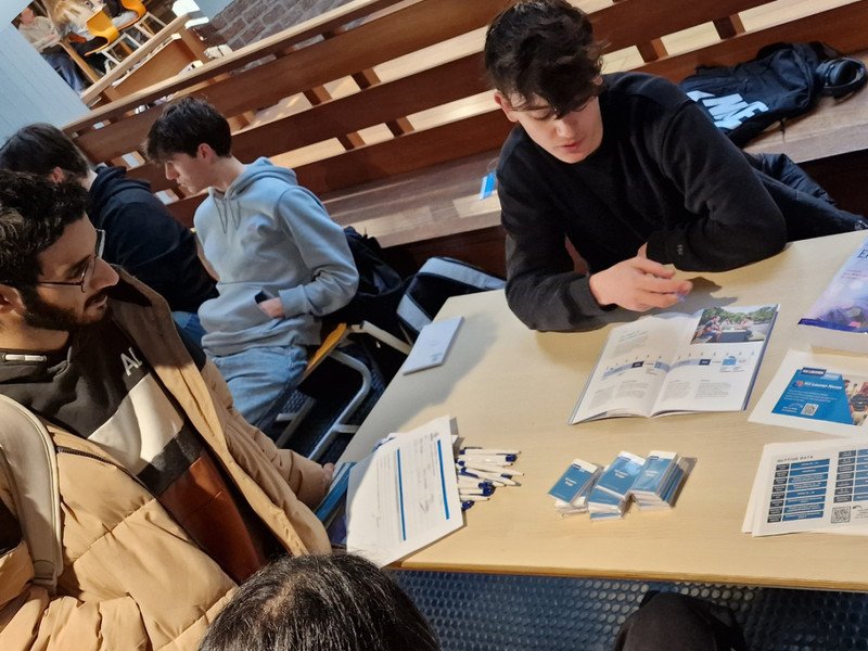 2026-01-30 Beroepenbeurs Vesalius -68-.jpg