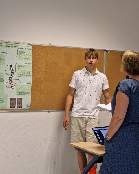 2026-06-23 6des posterbeurs -1-_1.jpg